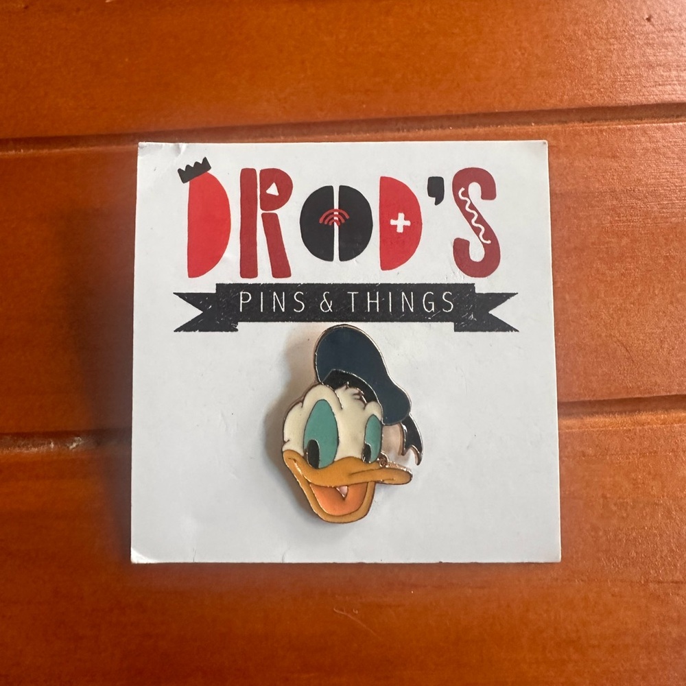 Disney Donald Duck enamel pin